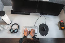 Lade das Bild in den Galerie-Viewer, BakkerElkhuizen EnergyByLight
